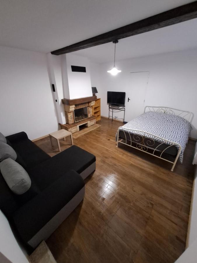 Le Val D Arlette Apartment Arsonval Екстериор снимка